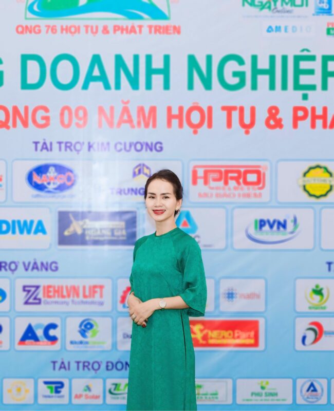 Lexconsult & Cộng sự đồng hành pháp lý cùng doanh nghiệp tại sự kiện kết nối giao thương Quảng NgãiNgày 03/8/2024, tại TP.HCM, sự kiện kỷ niệm 9 năm thành lập Cộng đồng Doanh nghiệp Quảng Ngãi đã diễn ra với sự tham gia của hơn 200 doanh nghiệp hoạt động trong nhiều lĩnh vực khác nhau. Trong không khí sôi nổi và kết nối, Công ty Luật TNHH Lexconsult & Cộng sự đã vinh dự góp mặt với vai trò tư vấn pháp lý trực tiếp, mang đến những góc nhìn chuyên sâu và giải pháp pháp lý thiết thực cho các doanh nghiệp đang trên hành trình phát triển.